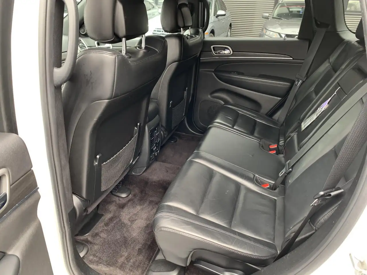Jeep Grand Cherokee снимка Jeep Grand Cherokee