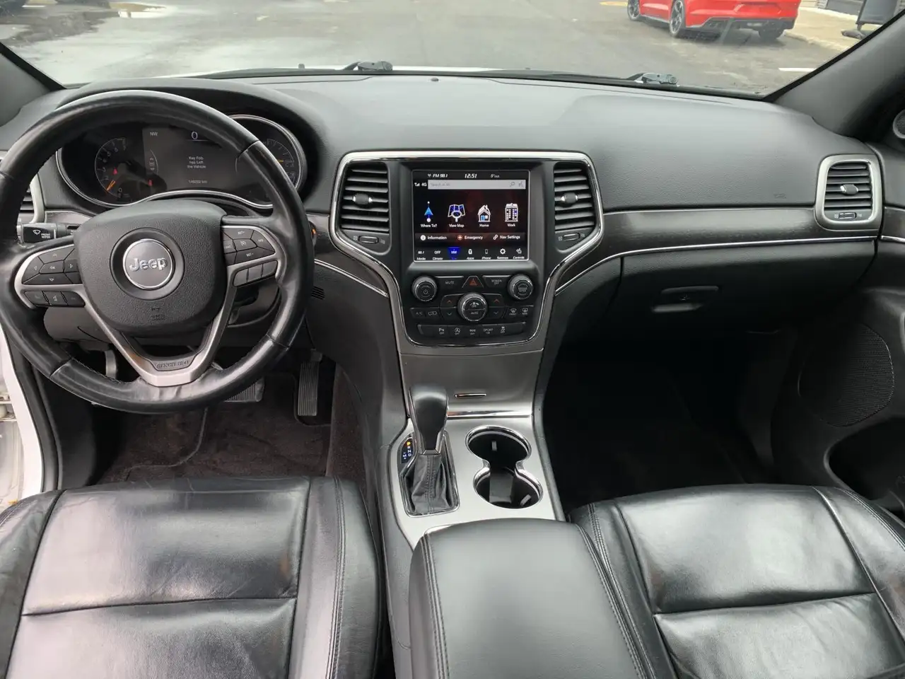 Jeep Grand Cherokee снимка Jeep Grand Cherokee