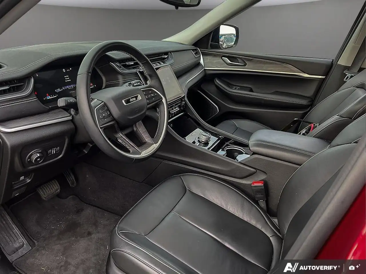 Jeep Grand Cherokee снимка Jeep Grand Cherokee
