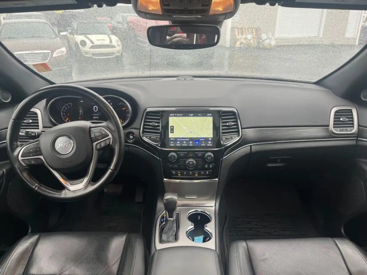 Jeep Grand Cherokee снимка Jeep Grand Cherokee