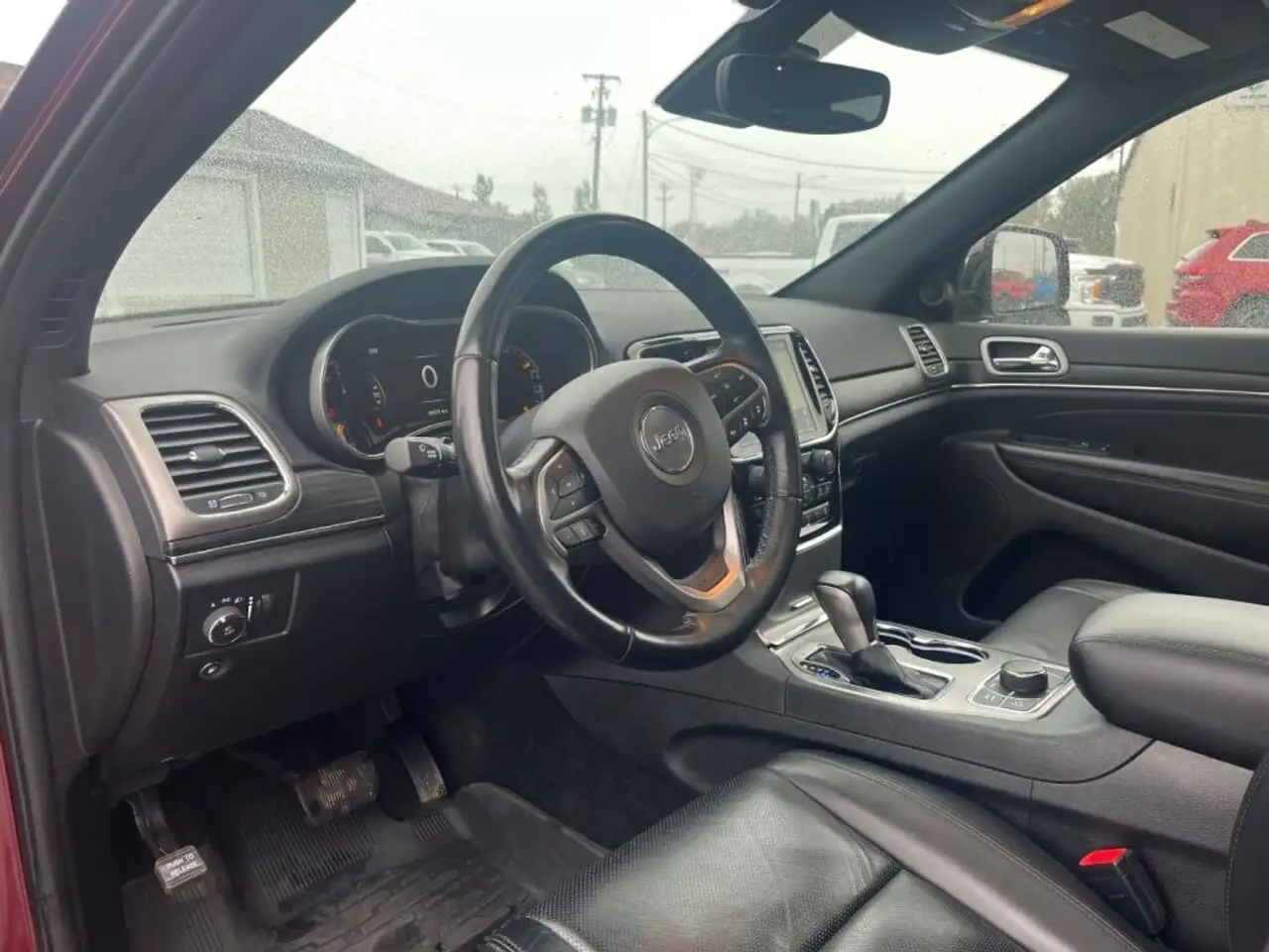 Jeep Grand Cherokee снимка Jeep Grand Cherokee