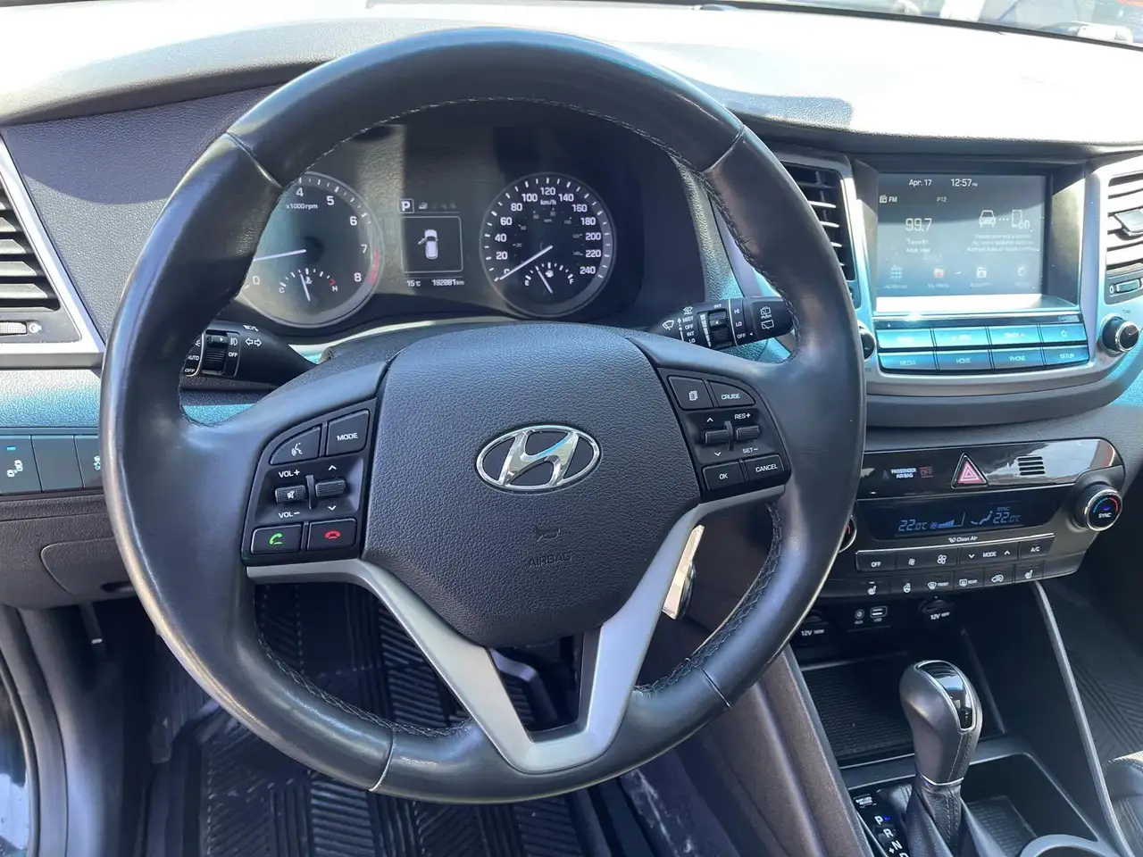 Hyundai TUCSON снимка Hyundai TUCSON