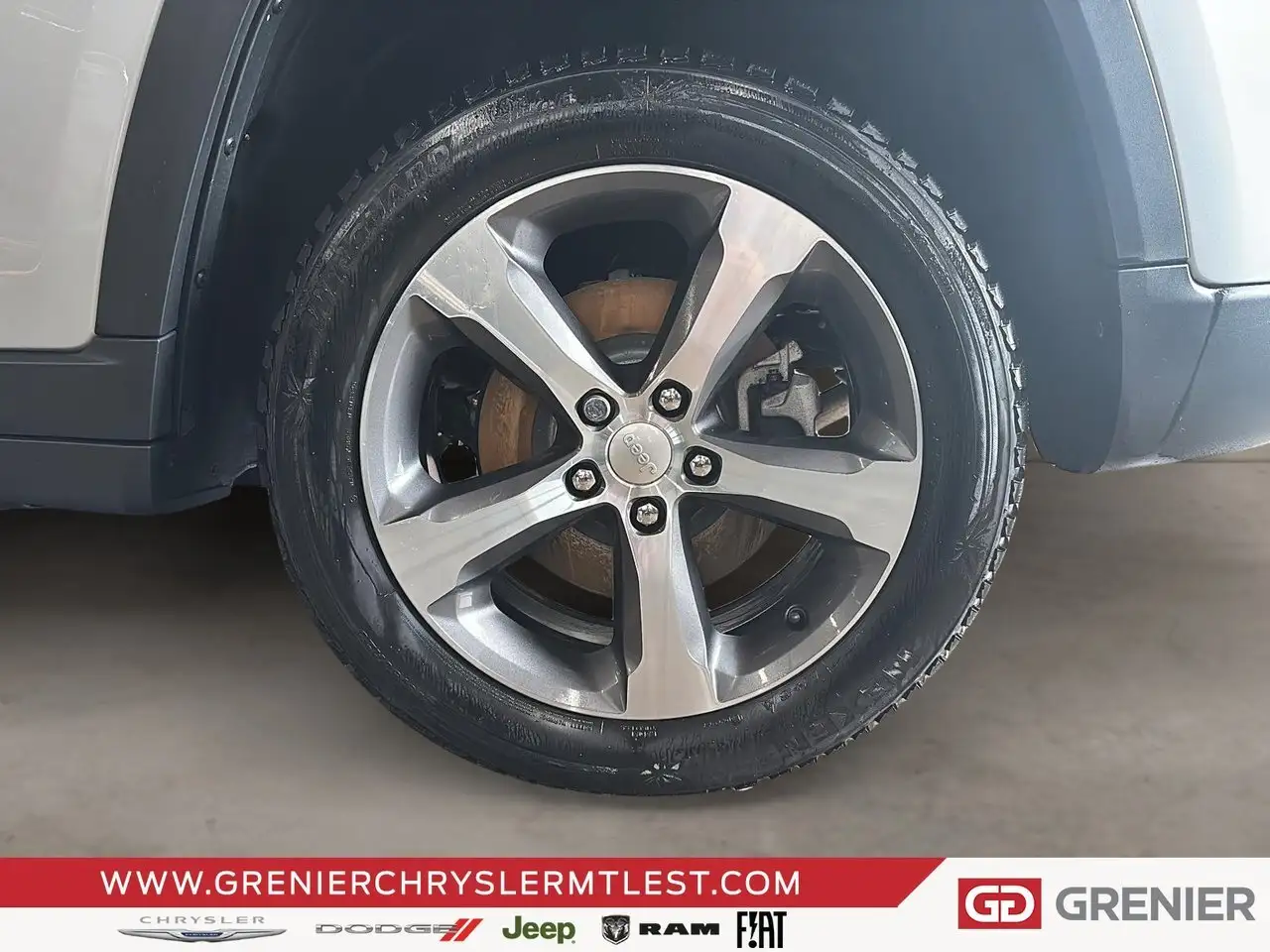 Jeep Grand Cherokee снимка Jeep Grand Cherokee