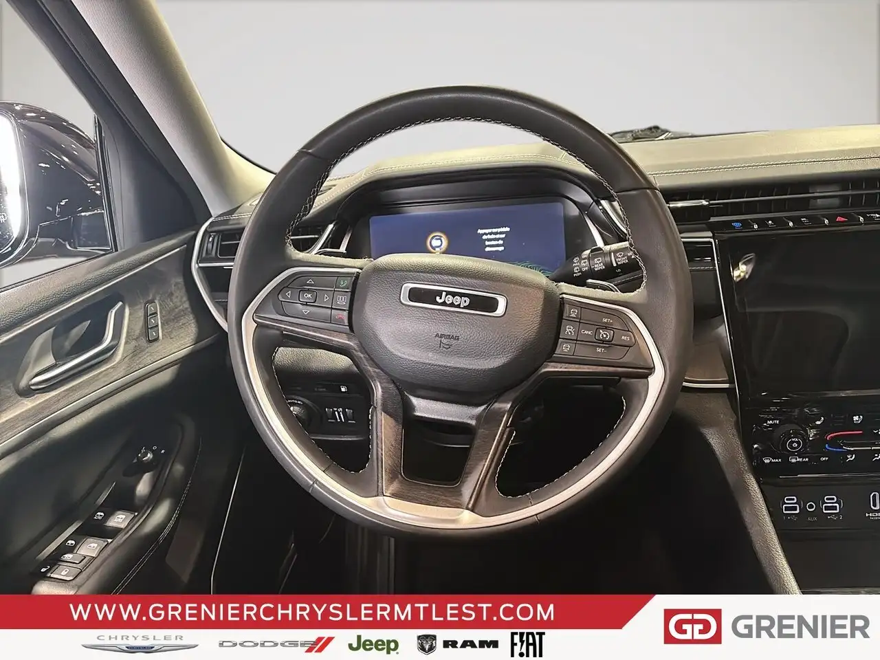 Jeep Grand Cherokee снимка Jeep Grand Cherokee