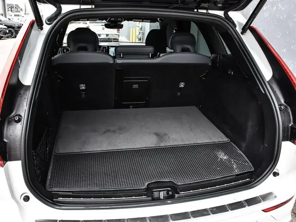 Volvo XC60 снимка Volvo XC60