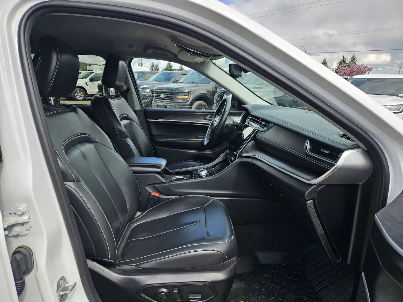 Jeep Grand Cherokee fotografie Jeep Grand Cherokee