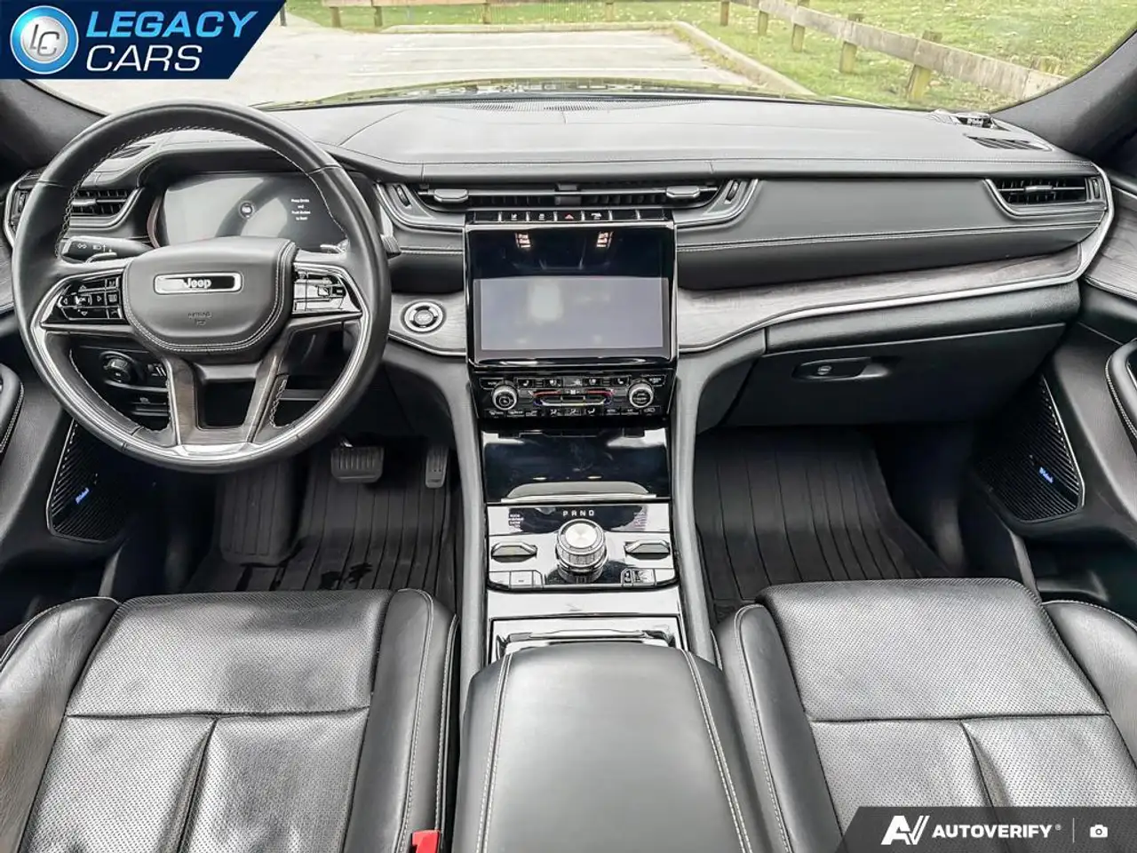 Jeep Grand Cherokee снимка Jeep Grand Cherokee