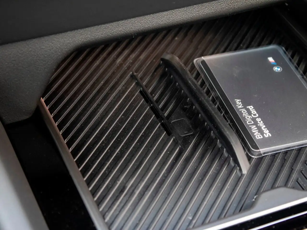 BMW 5 Series снимка BMW 5 Series