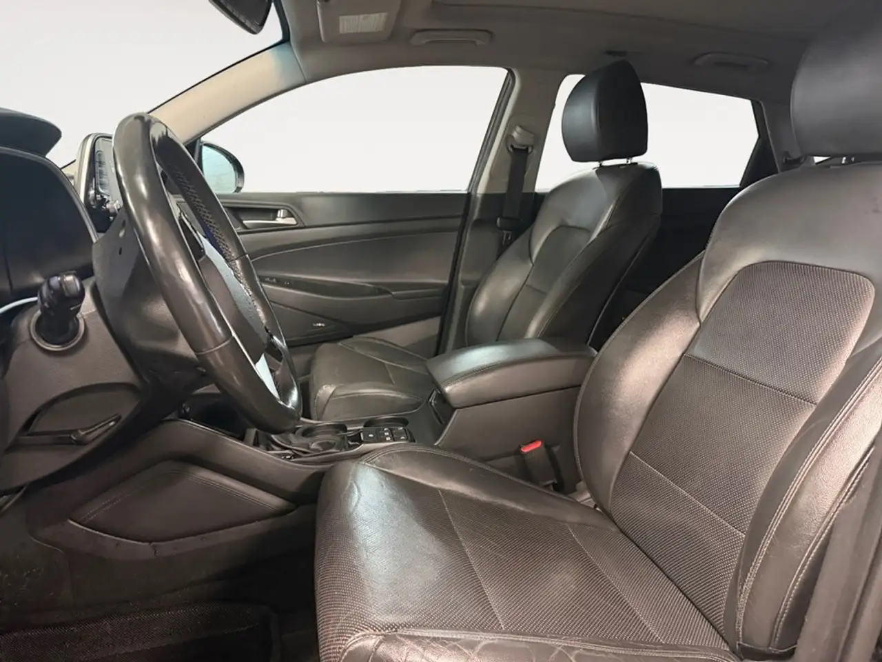 Hyundai TUCSON снимка Hyundai TUCSON