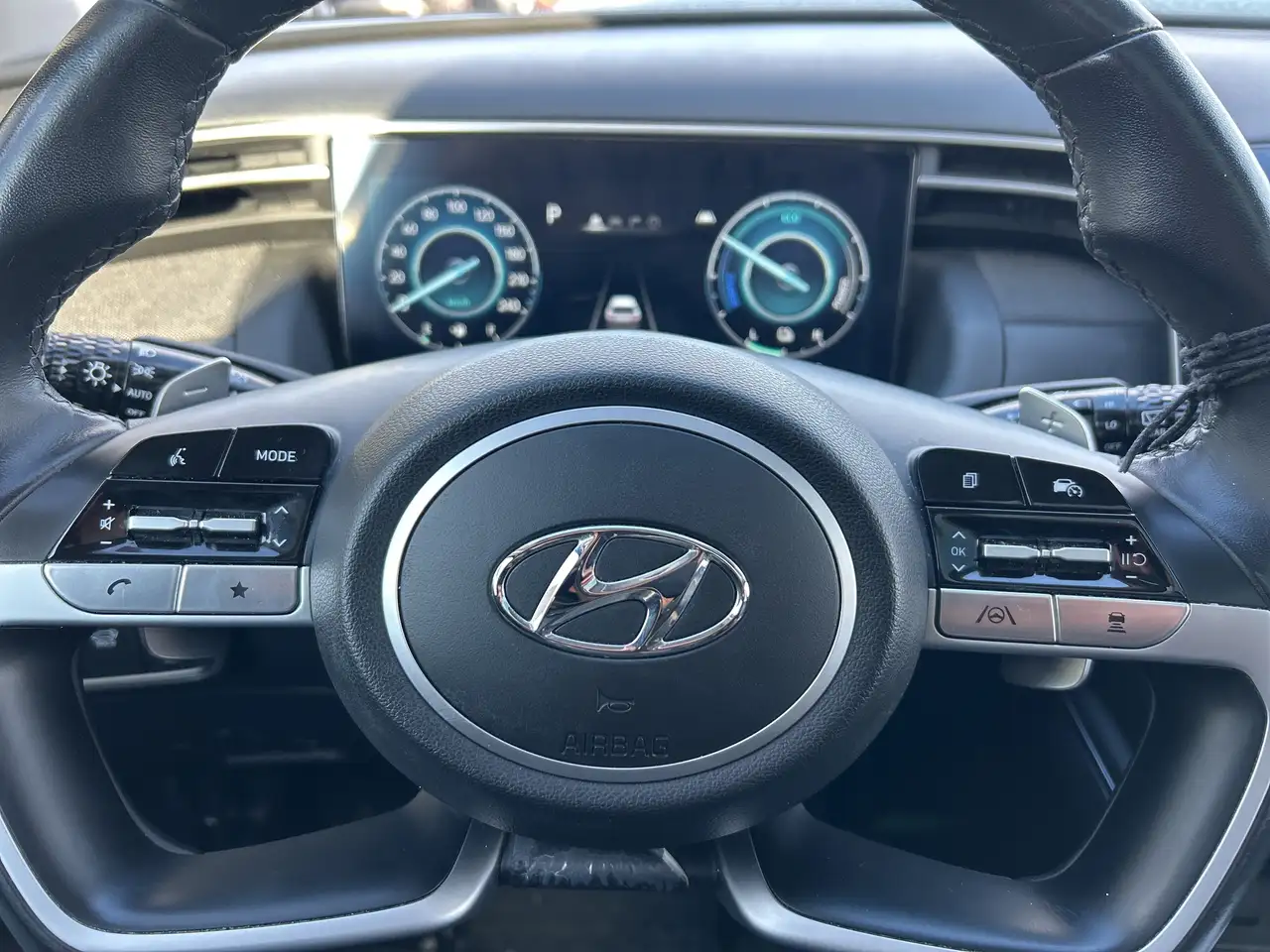 Hyundai TUCSON снимка Hyundai TUCSON