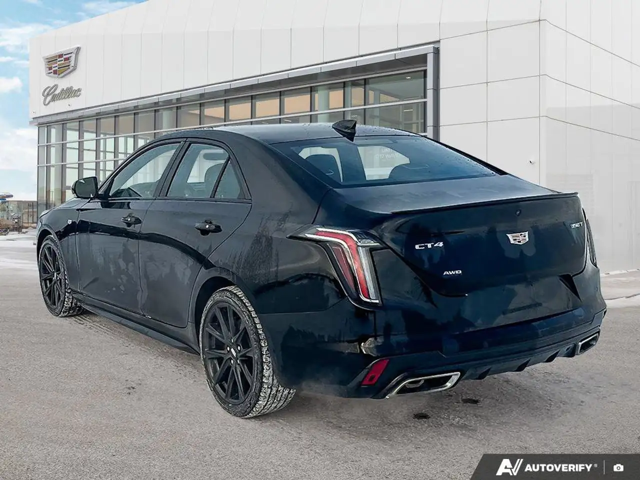 Cadillac CT4 снимка Cadillac CT4