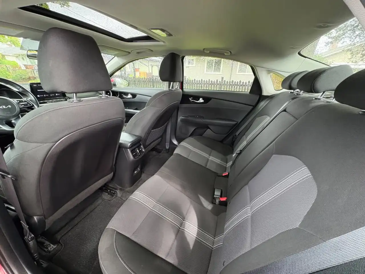 Kia Forte снимка Kia Forte