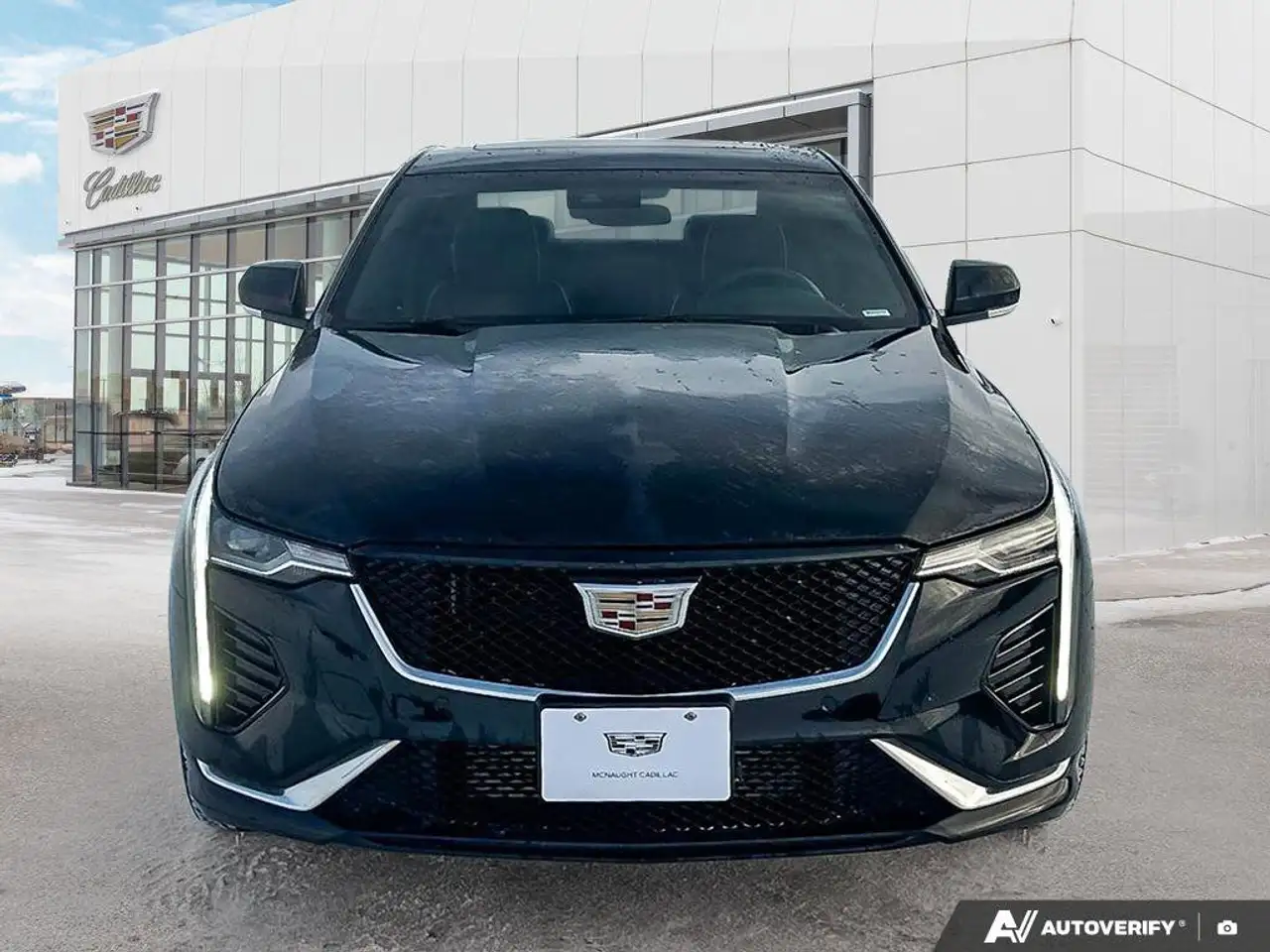 Cadillac CT4 снимка Cadillac CT4