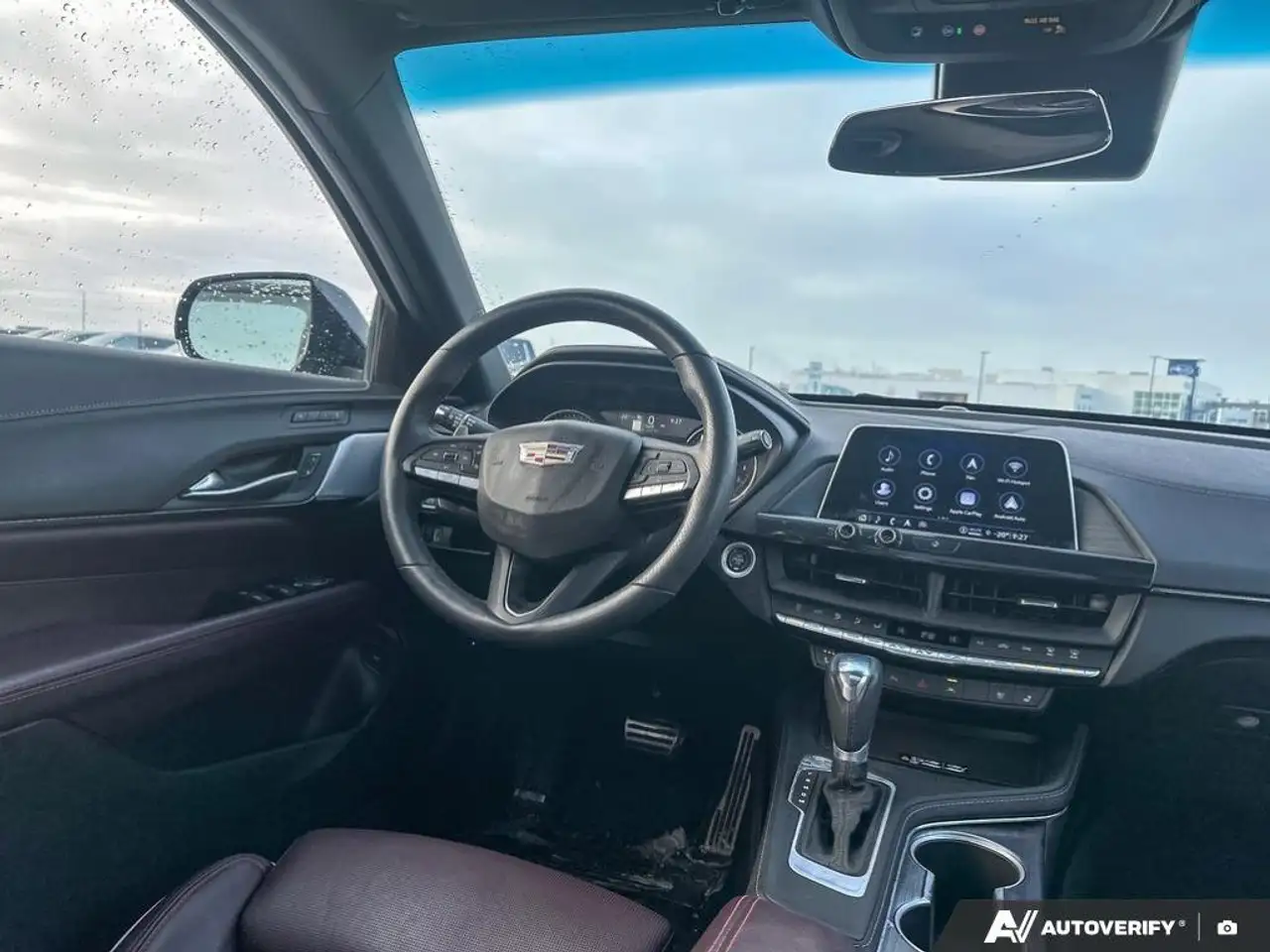 Cadillac CT4 снимка Cadillac CT4