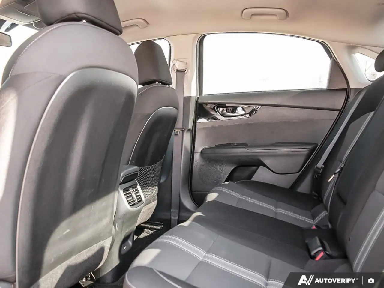 Kia Forte снимка Kia Forte