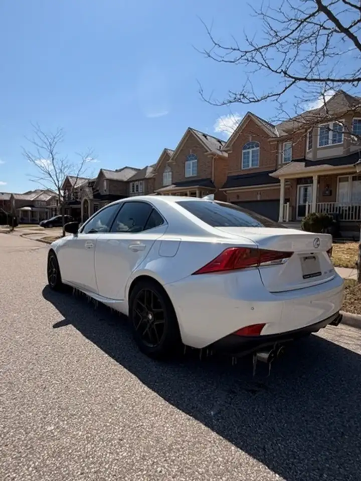 2018 Lexus IS
