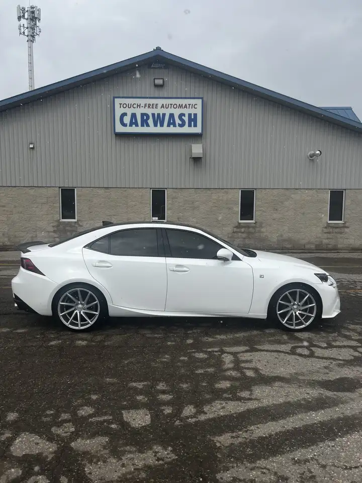 2015 Lexus IS