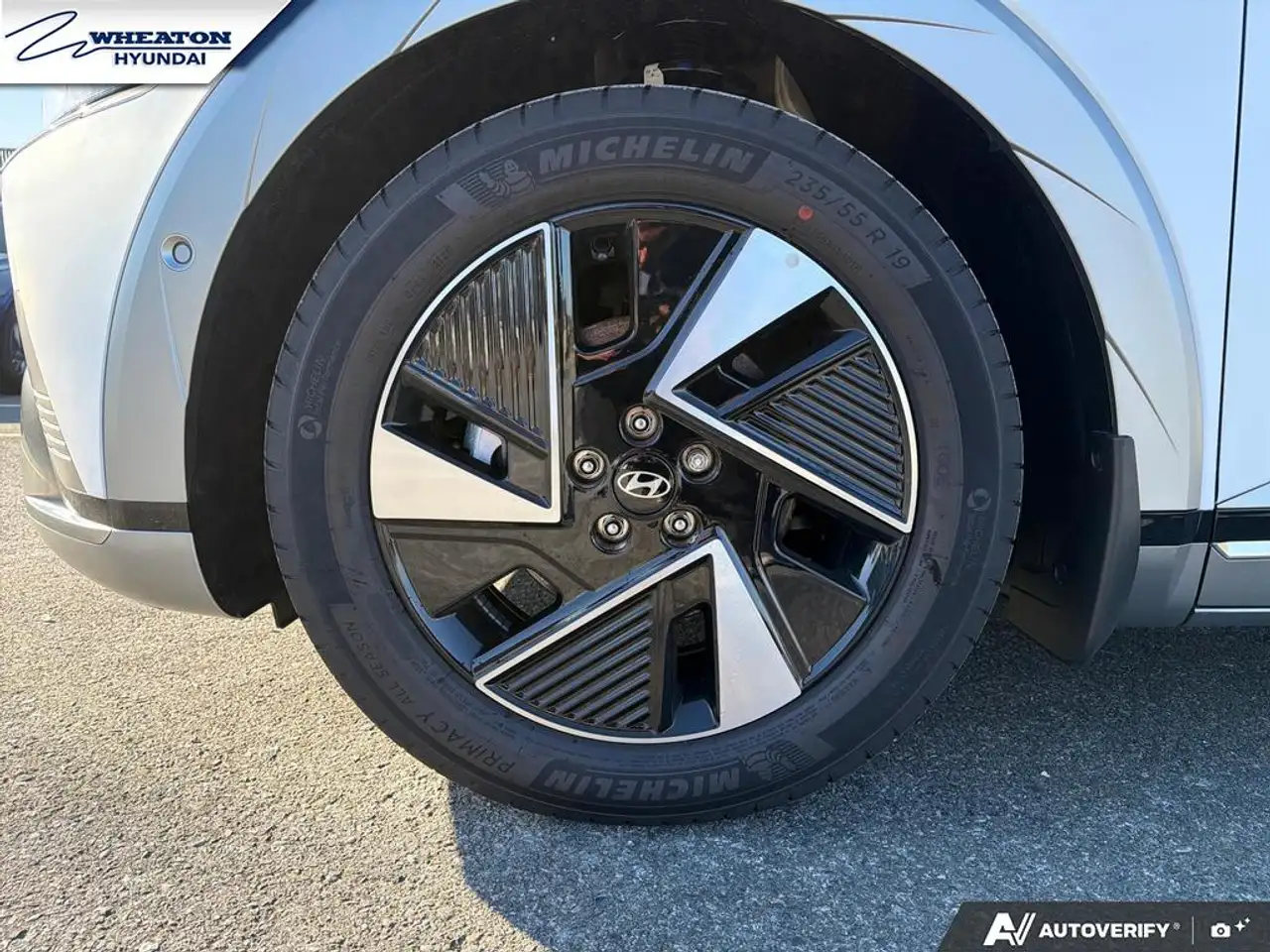 Hyundai IONIQ 5 снимка Hyundai IONIQ 5