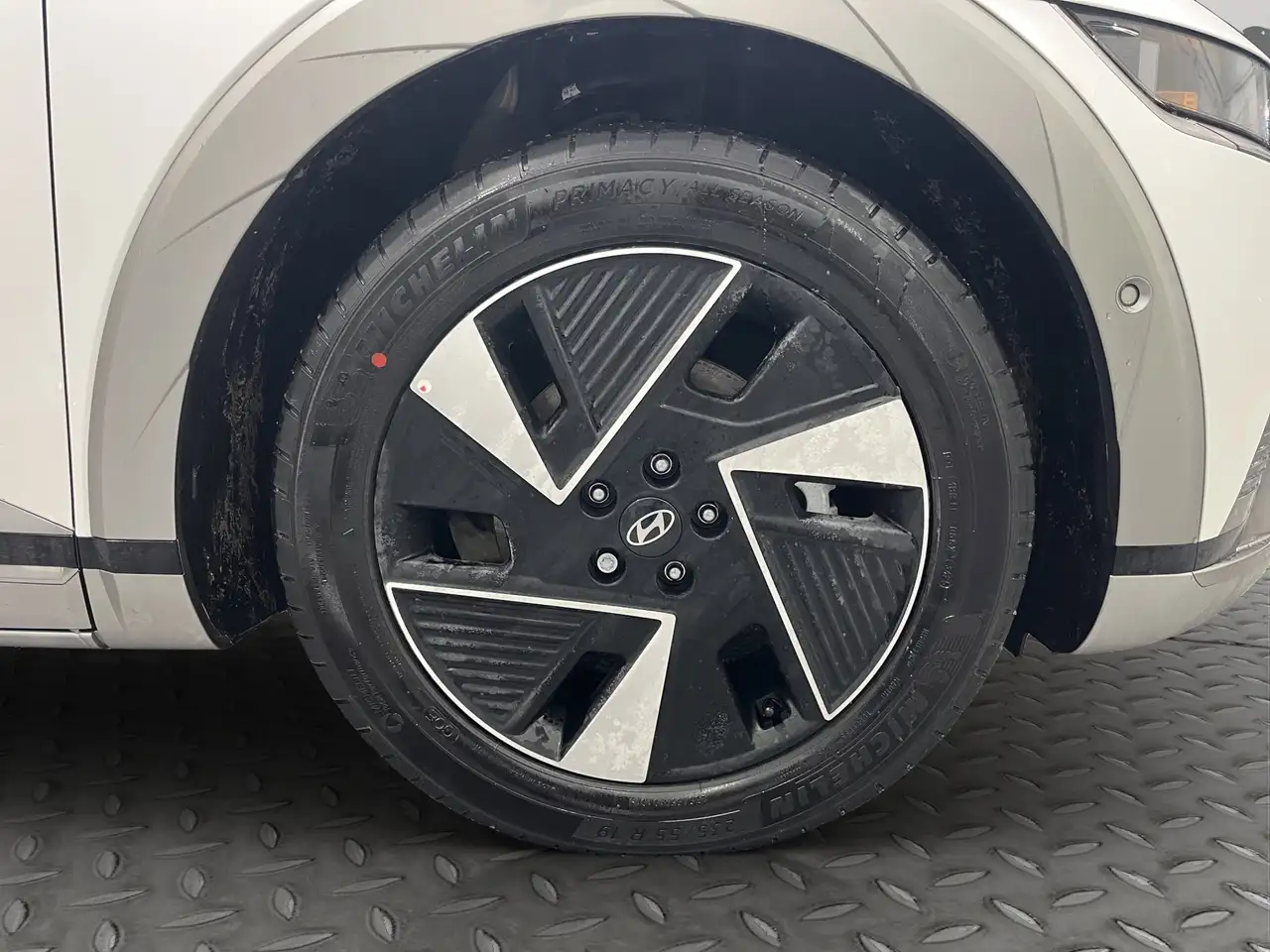 Hyundai IONIQ 5 снимка Hyundai IONIQ 5