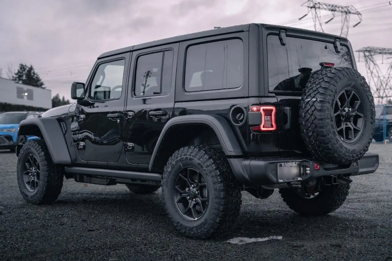 Jeep Wrangler снимка Jeep Wrangler