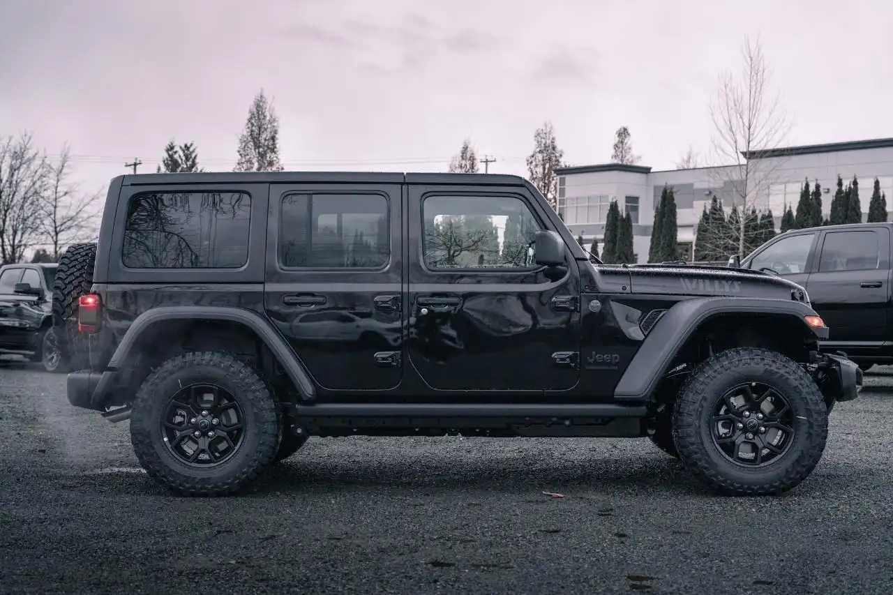 Jeep Wrangler снимка Jeep Wrangler