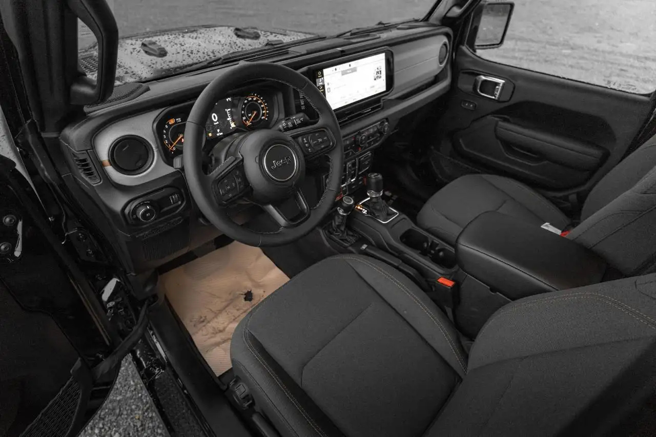 Jeep Wrangler снимка Jeep Wrangler