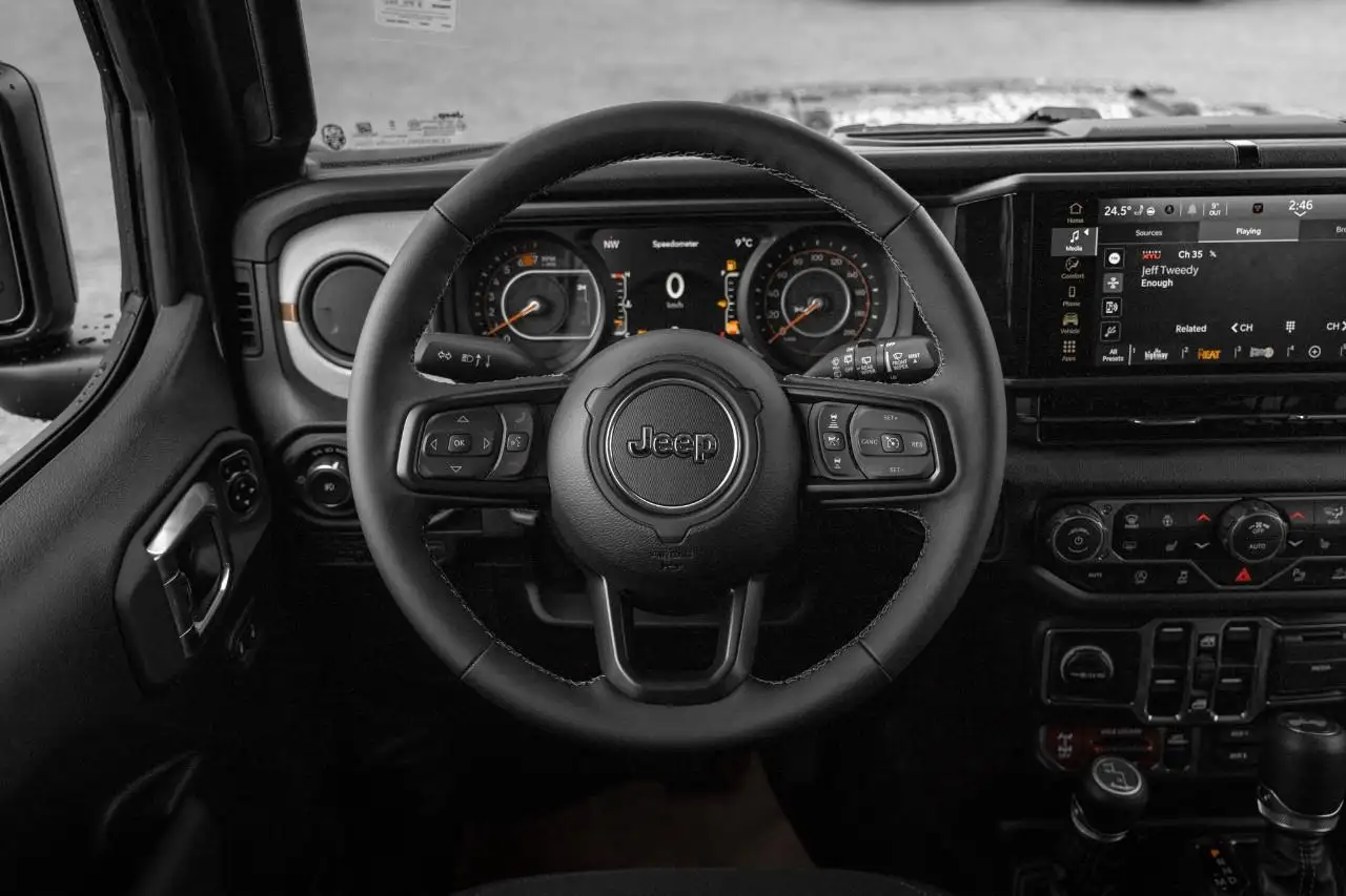 Jeep Wrangler снимка Jeep Wrangler