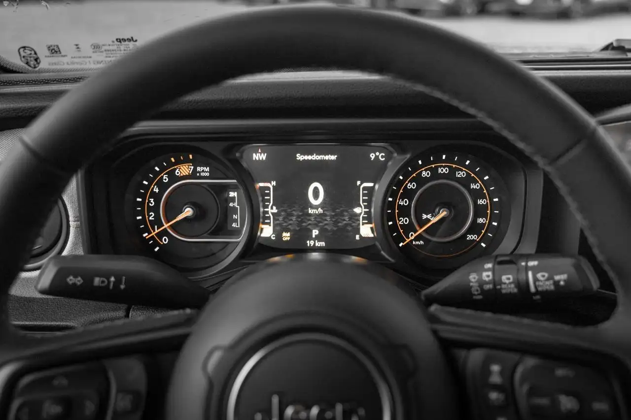 Jeep Wrangler снимка Jeep Wrangler