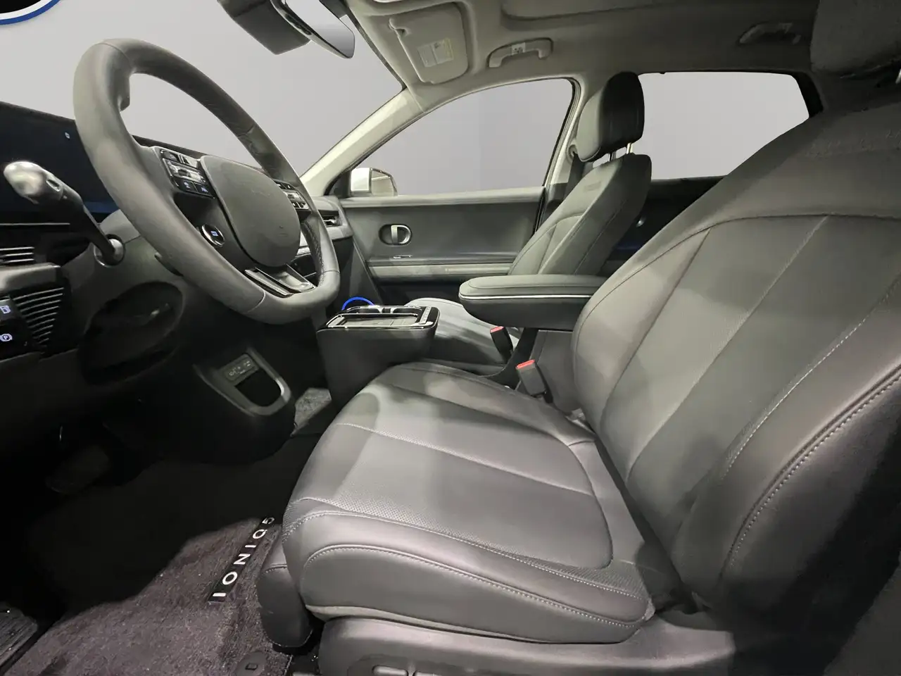 Hyundai IONIQ 5 снимка Hyundai IONIQ 5