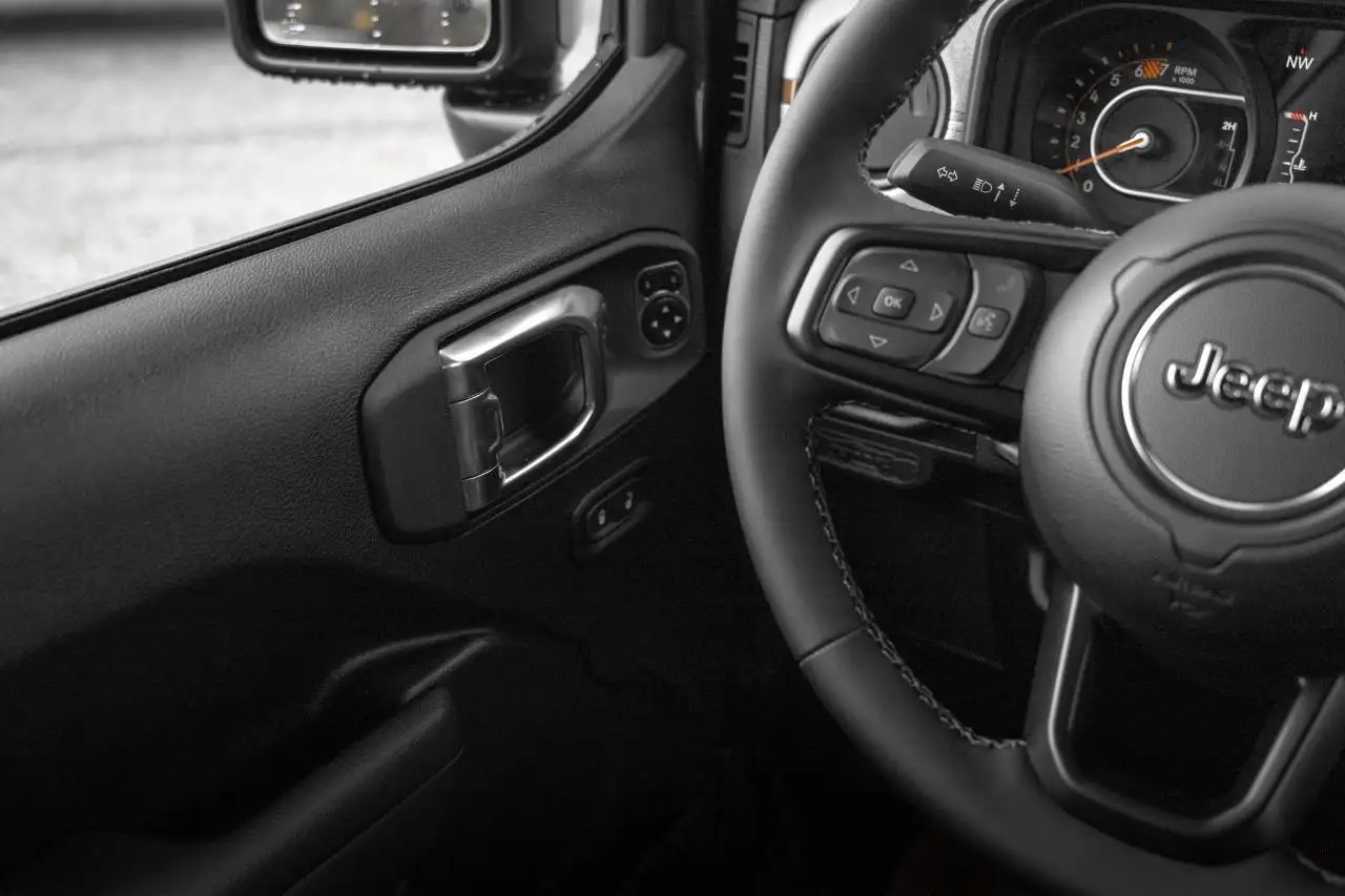Jeep Wrangler снимка Jeep Wrangler