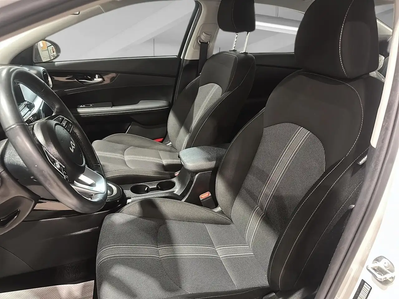 Kia Forte снимка Kia Forte