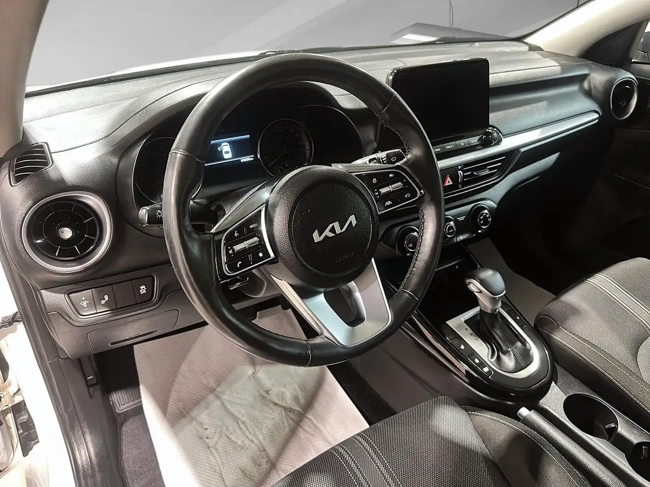 Kia Forte снимка Kia Forte