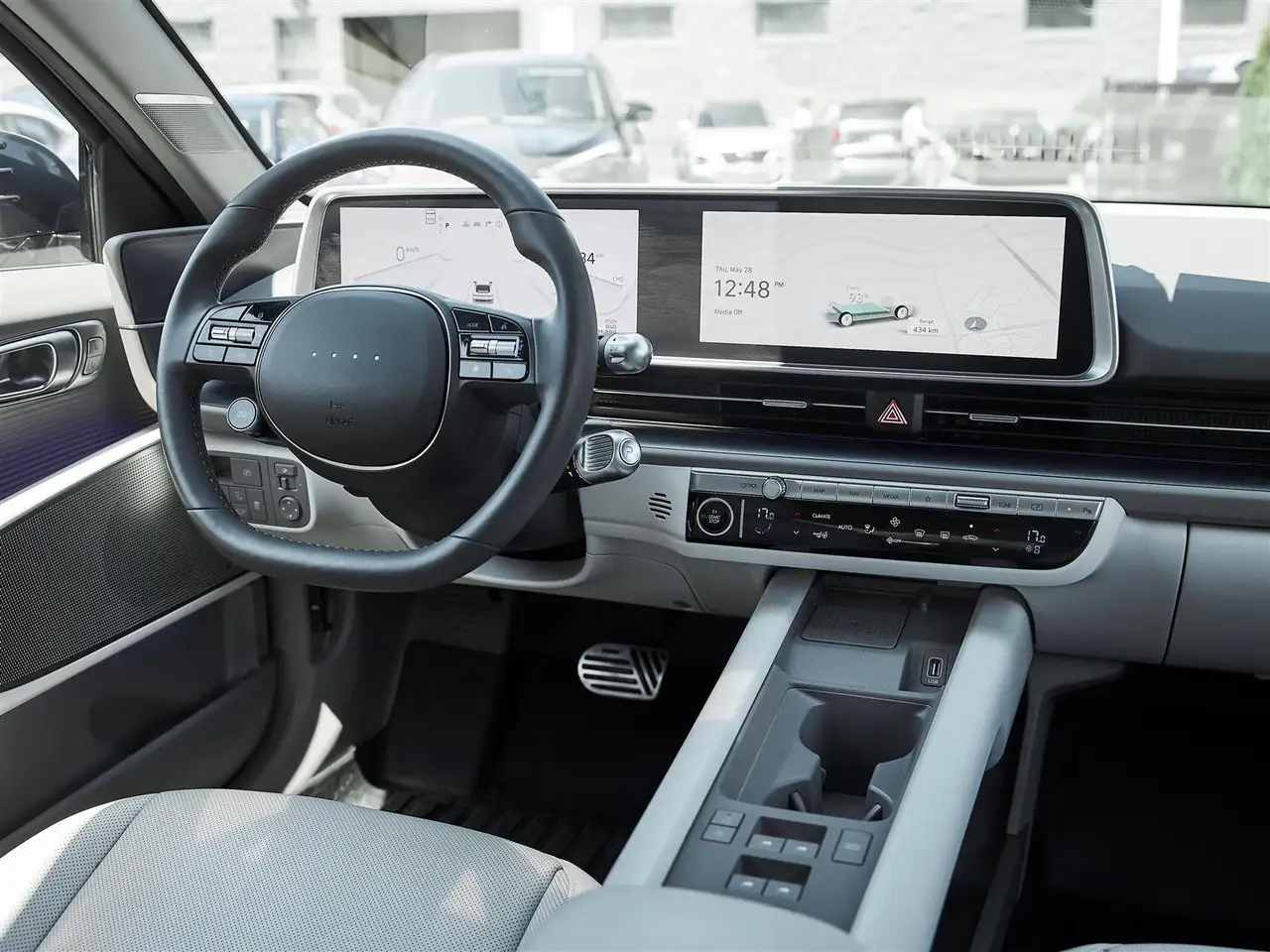 Hyundai IONIQ 6 photo Hyundai IONIQ 6