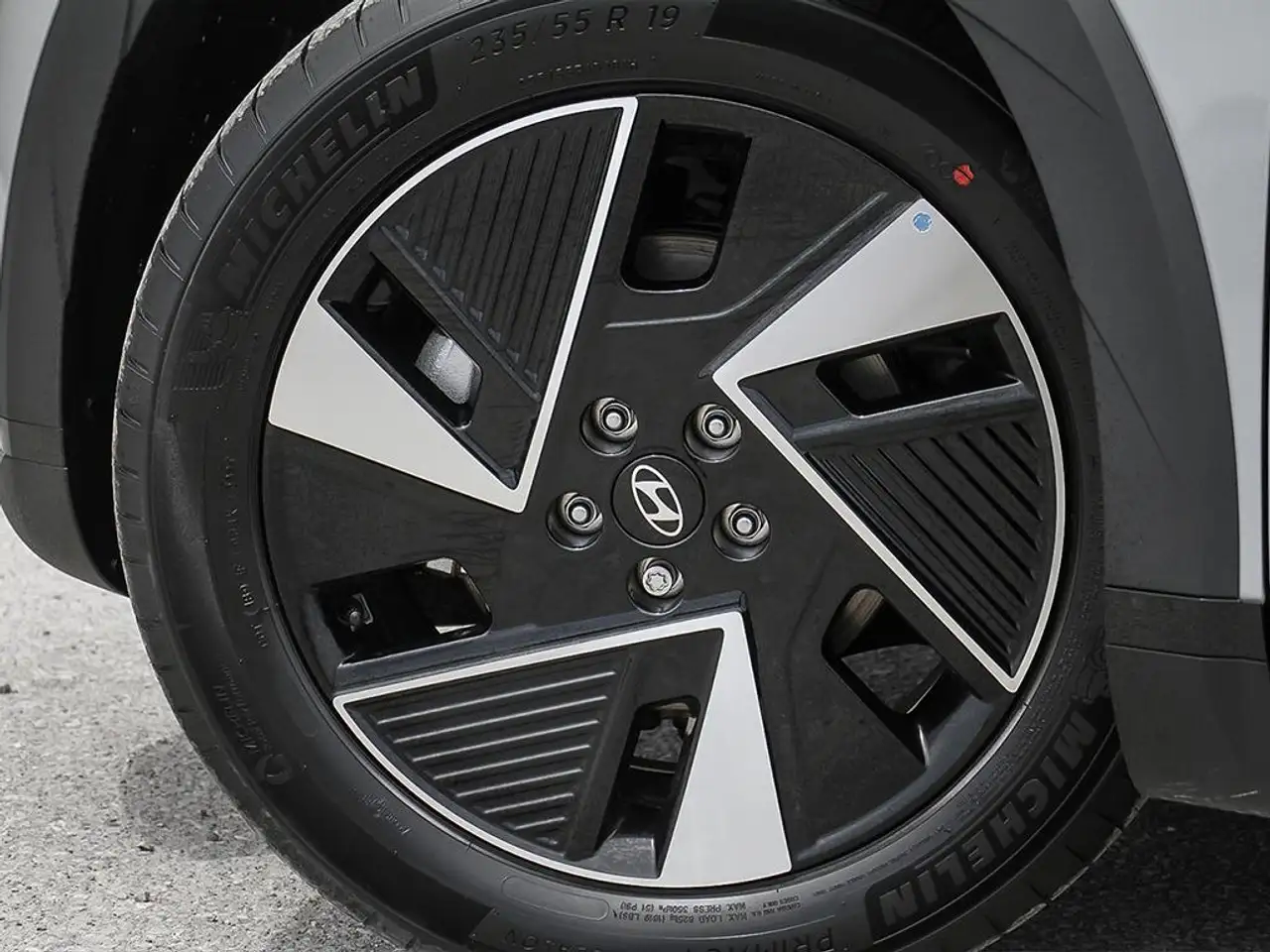 Hyundai IONIQ 5 снимка Hyundai IONIQ 5