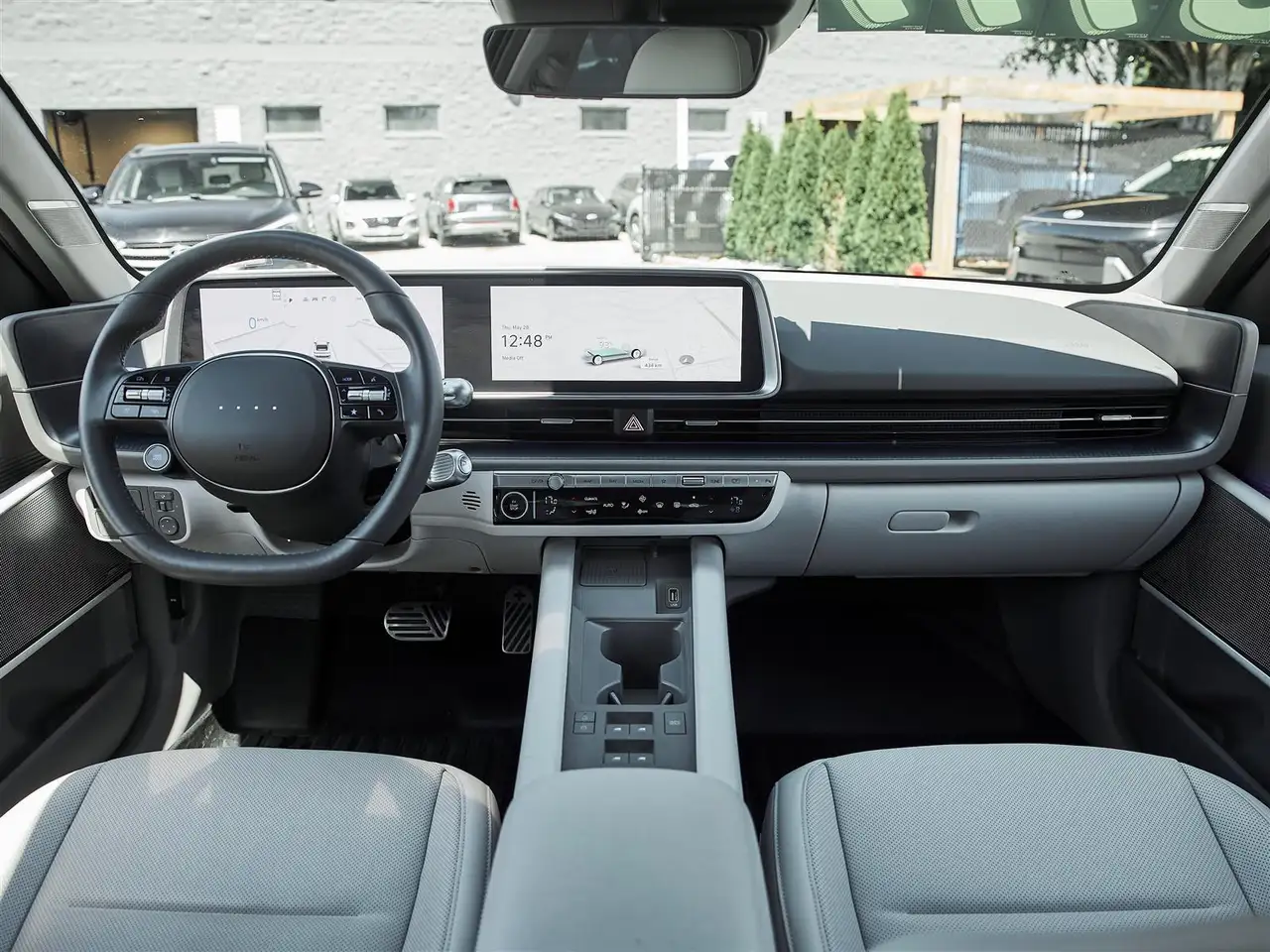 Hyundai IONIQ 6 photo Hyundai IONIQ 6