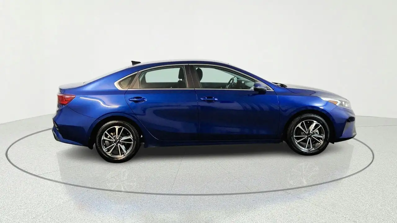 Kia Forte снимка Kia Forte