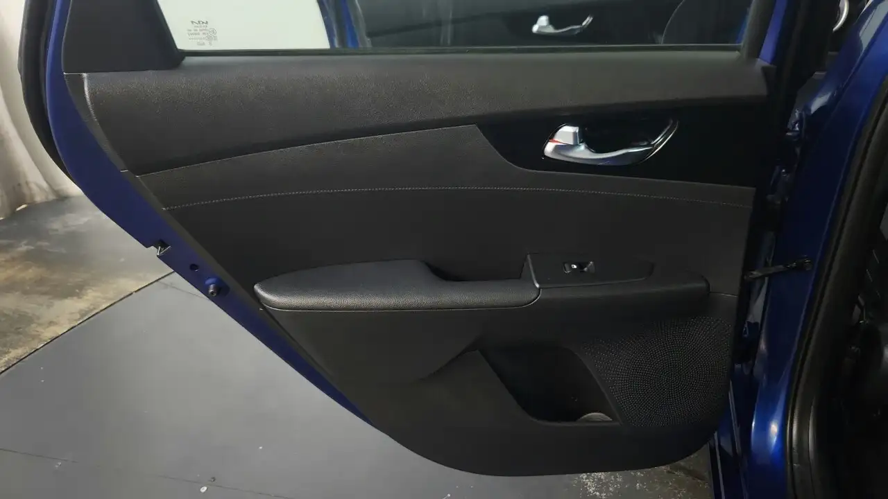 Kia Forte снимка Kia Forte