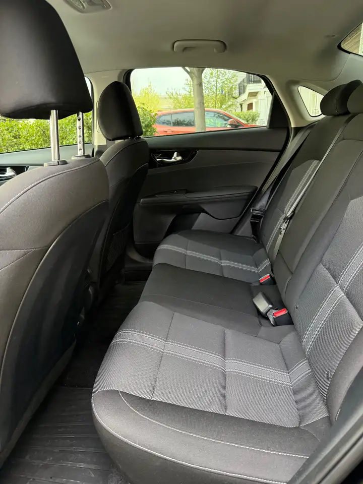 Kia Forte снимка Kia Forte