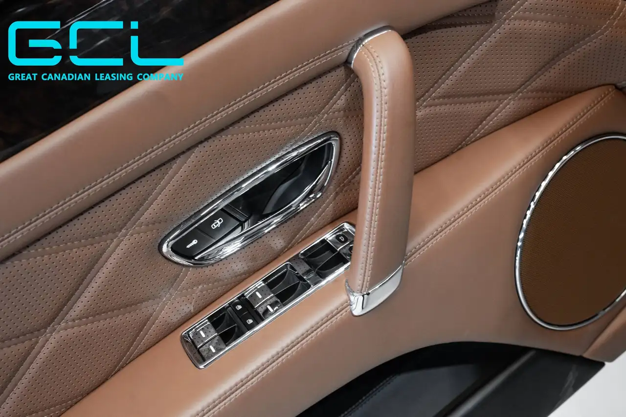Bentley Flying Spur fotografie Bentley Flying Spur