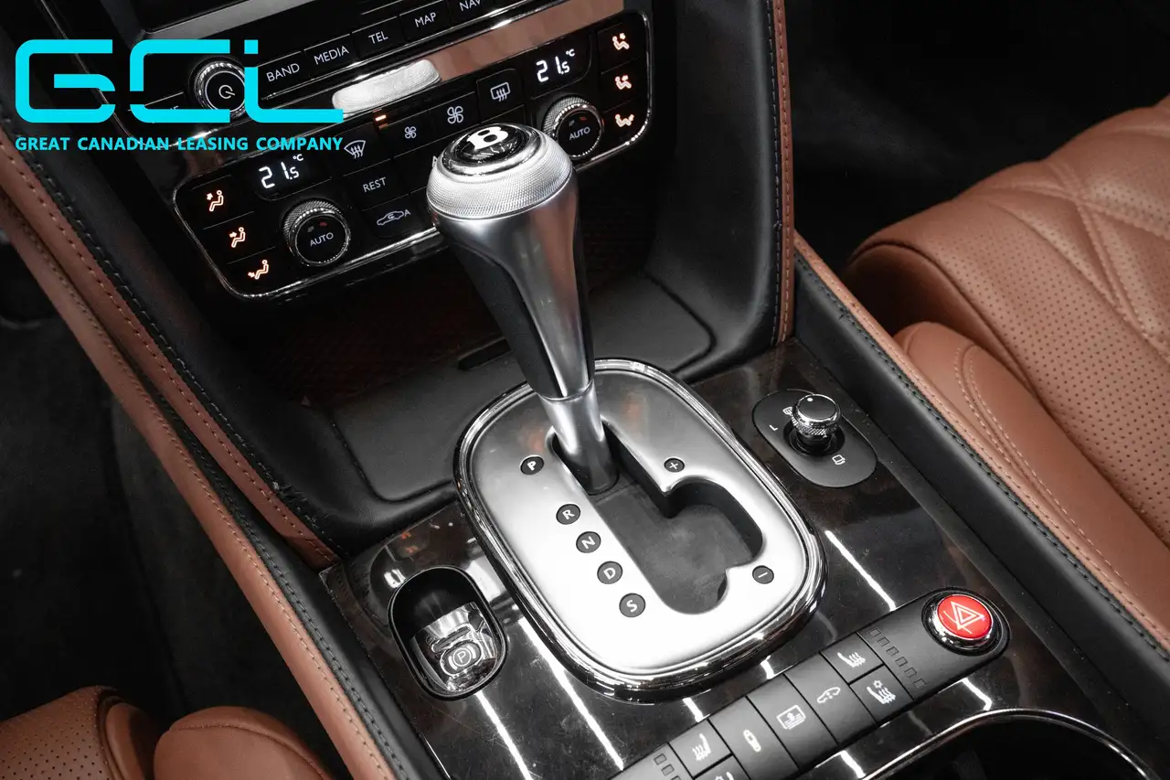 Bentley Flying Spur fotografie Bentley Flying Spur