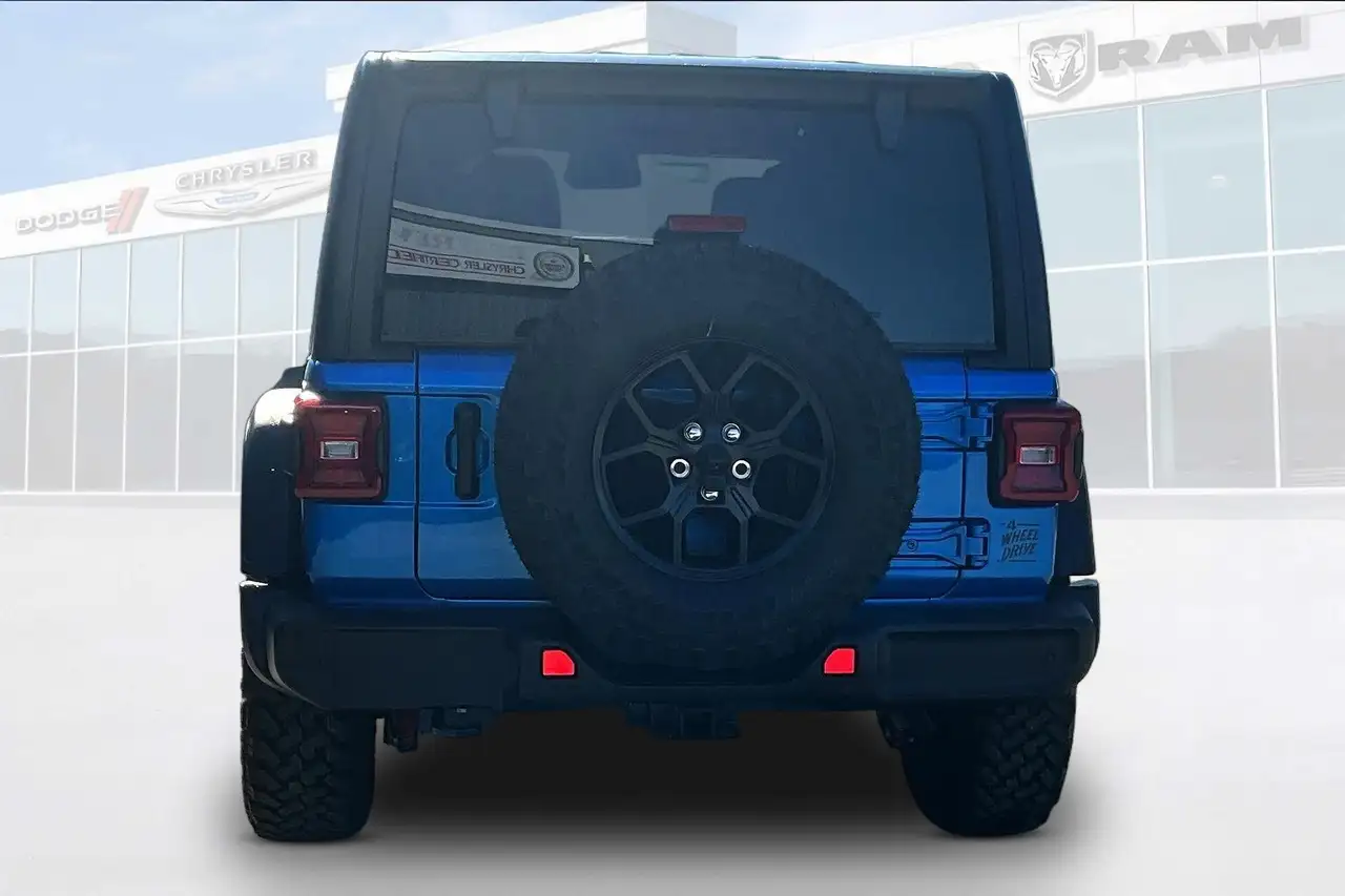 Jeep Wrangler photo Jeep Wrangler