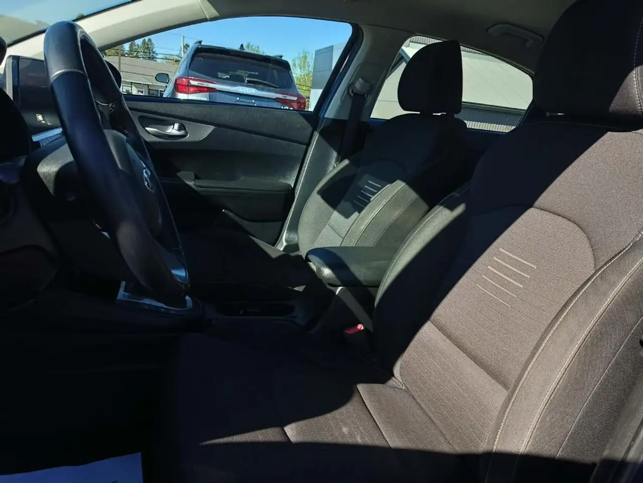 Kia Forte снимка Kia Forte