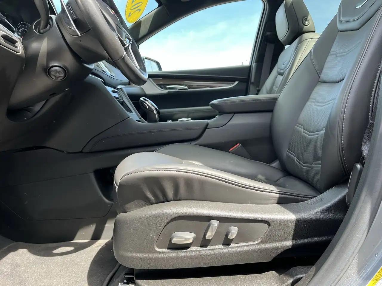 Cadillac XT5 снимка Cadillac XT5