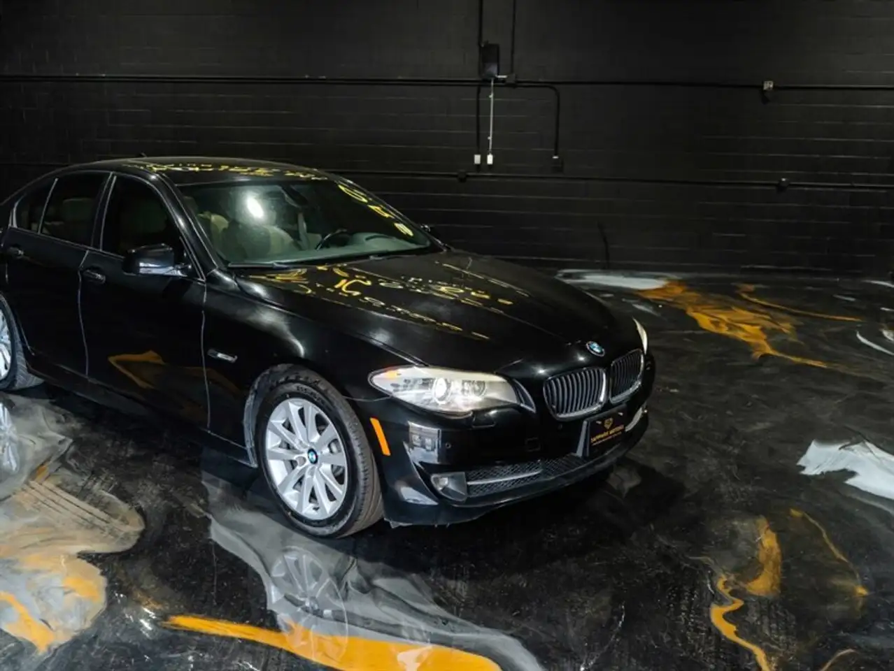 BMW 5 Series photo BMW 5 Series