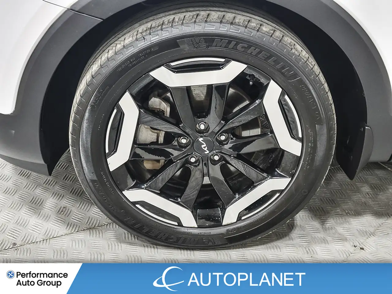Kia Telluride снимка Kia Telluride