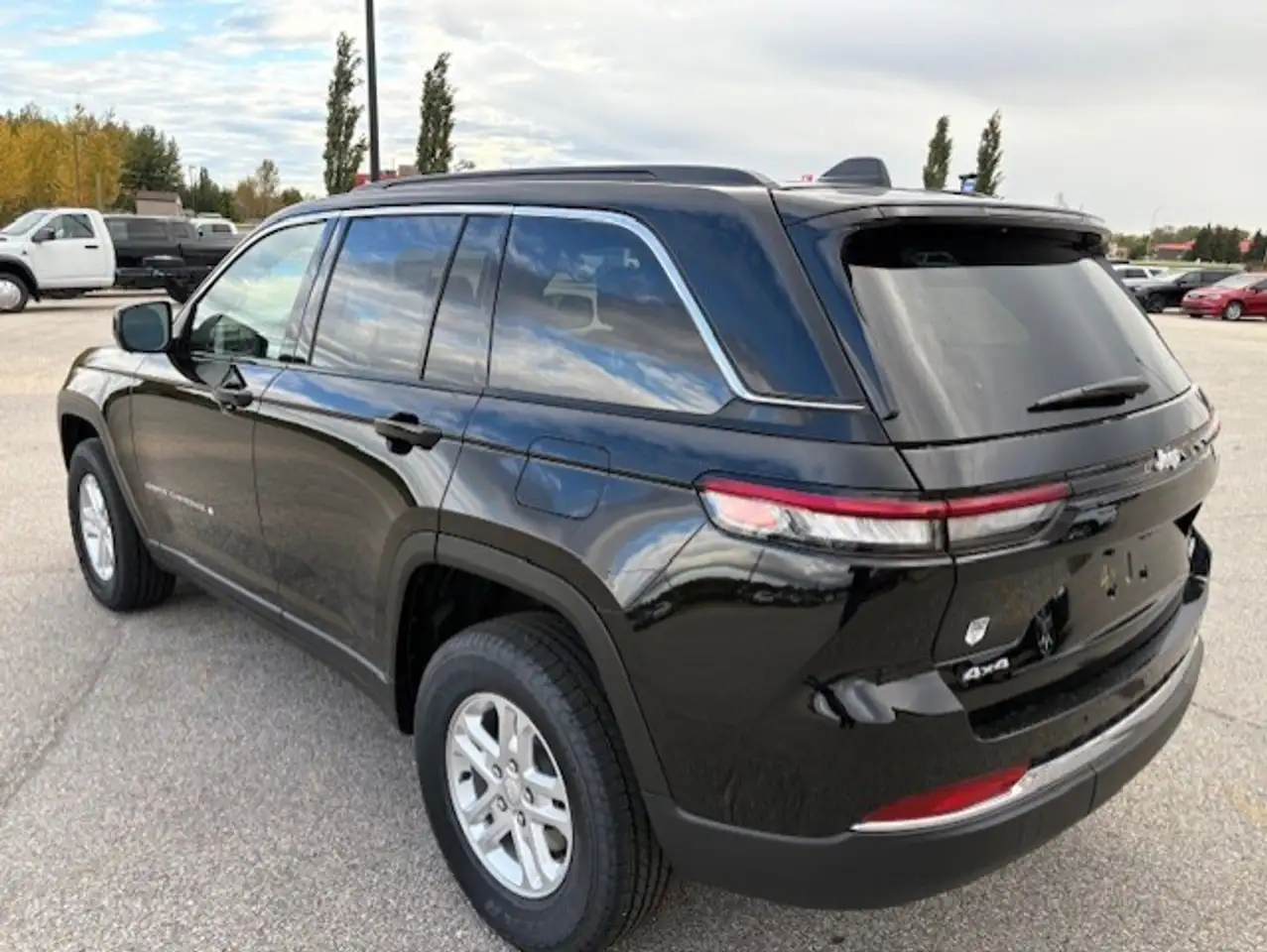 Jeep Grand Cherokee снимка Jeep Grand Cherokee