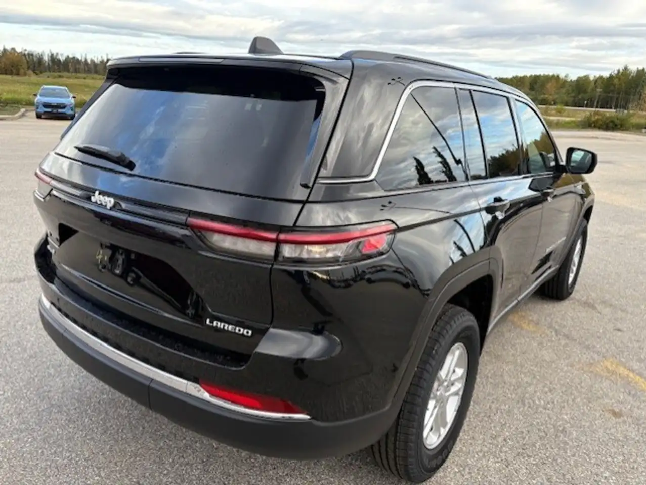 Jeep Grand Cherokee снимка Jeep Grand Cherokee