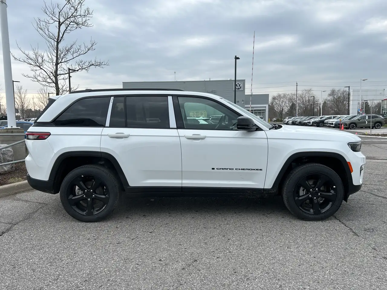 Jeep Grand Cherokee снимка Jeep Grand Cherokee