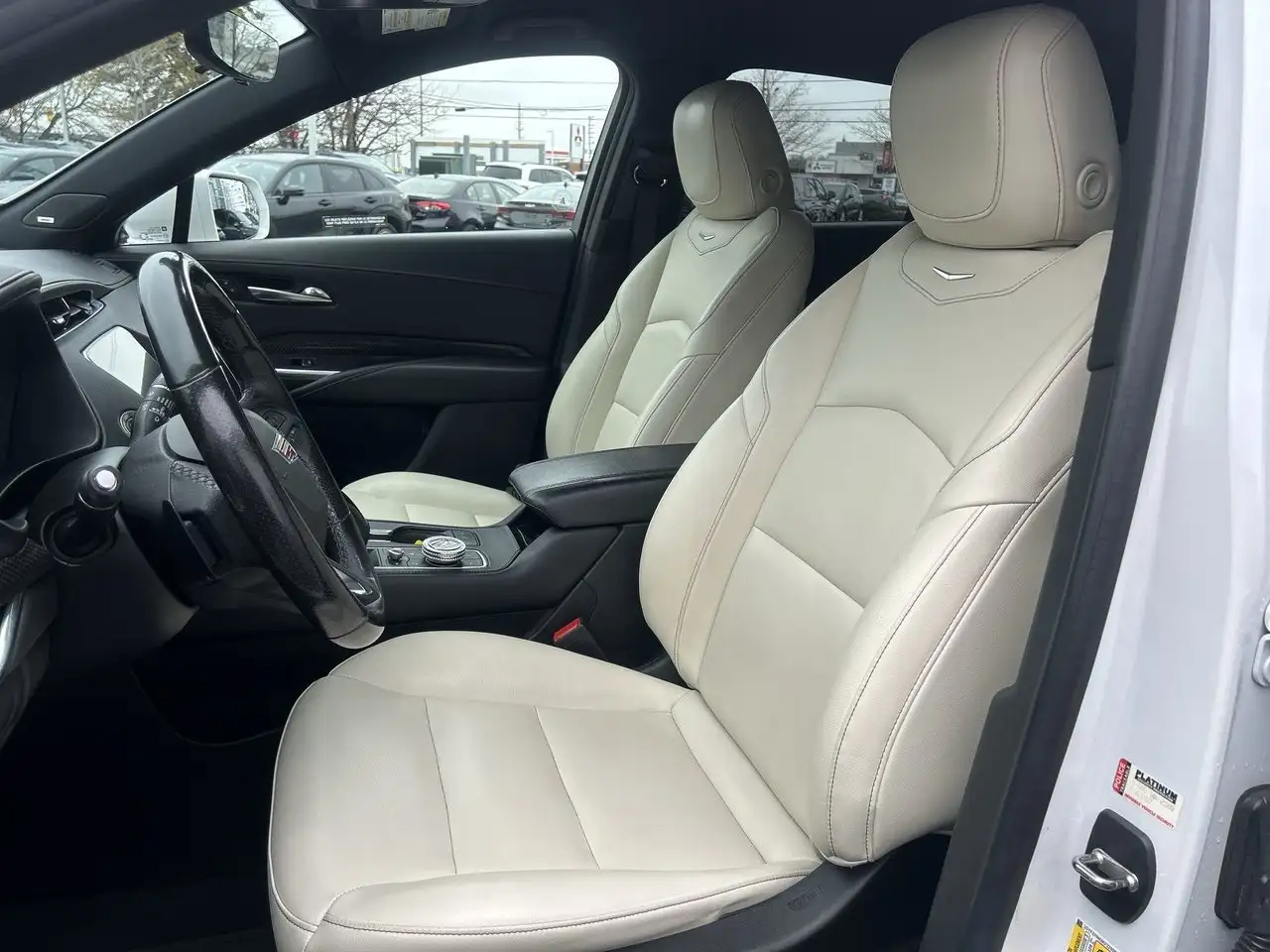 Cadillac XT4 снимка Cadillac XT4