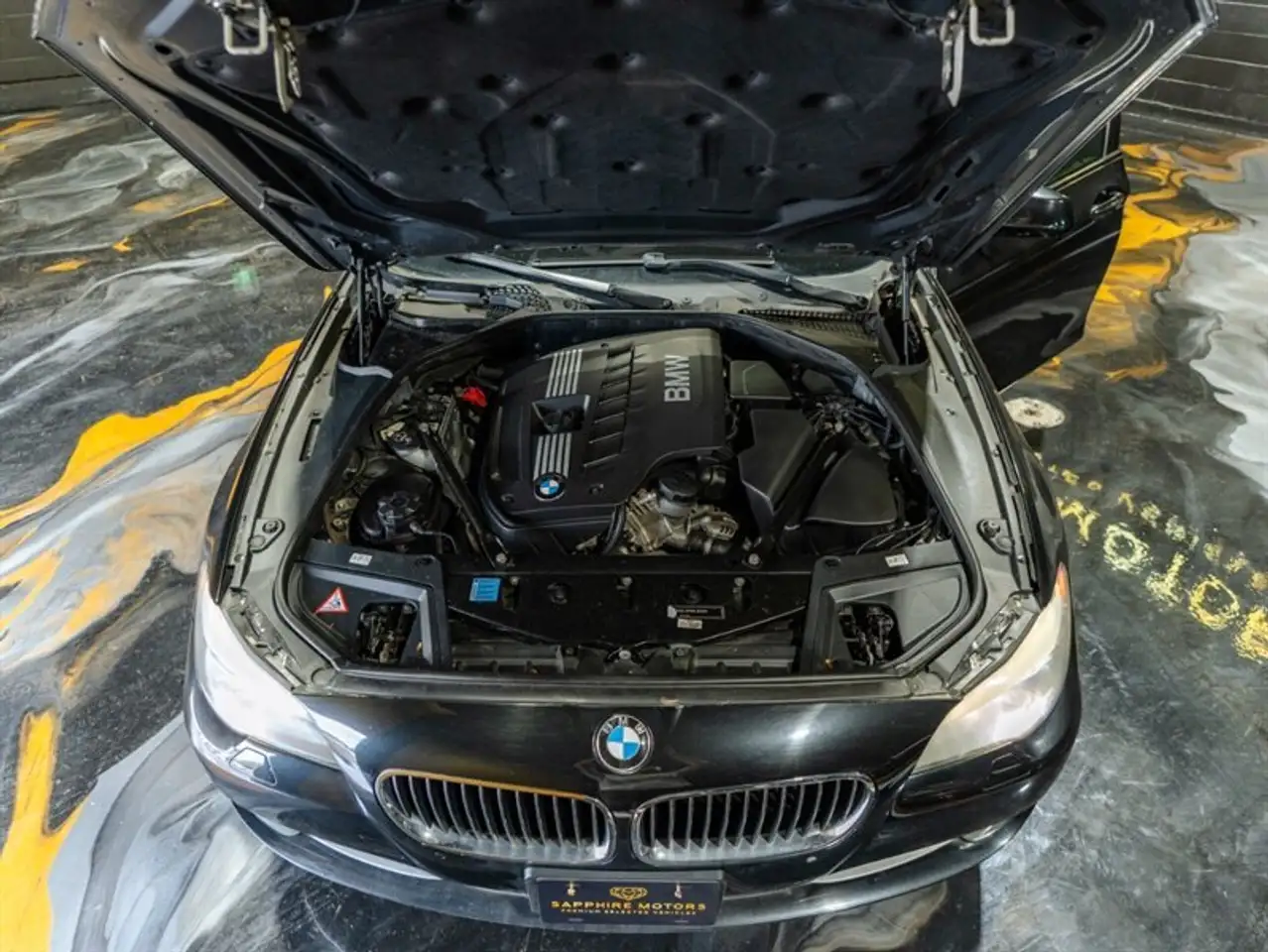 BMW 5 Series photo BMW 5 Series